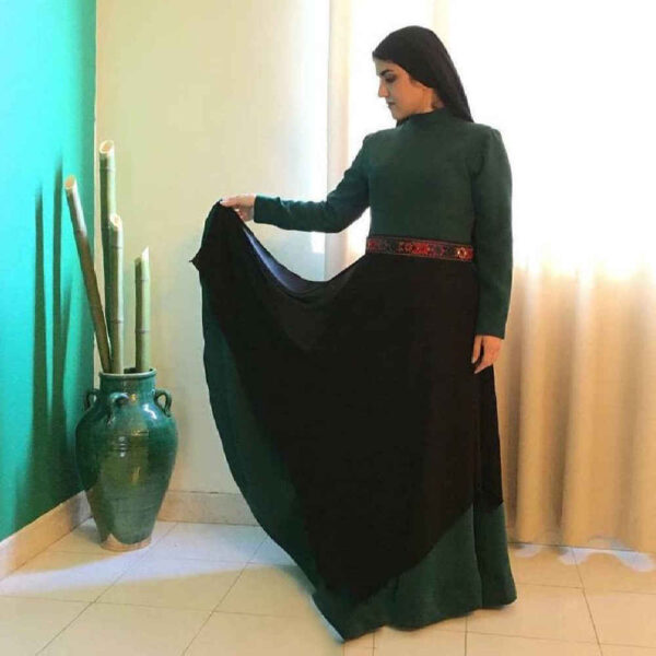 女式托钵僧舞裙套装 – 优雅实用