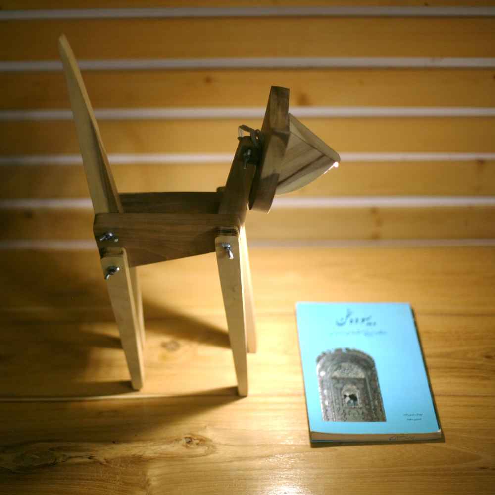 木质创意台灯 – 手工制作，可调节猫咪造型灯