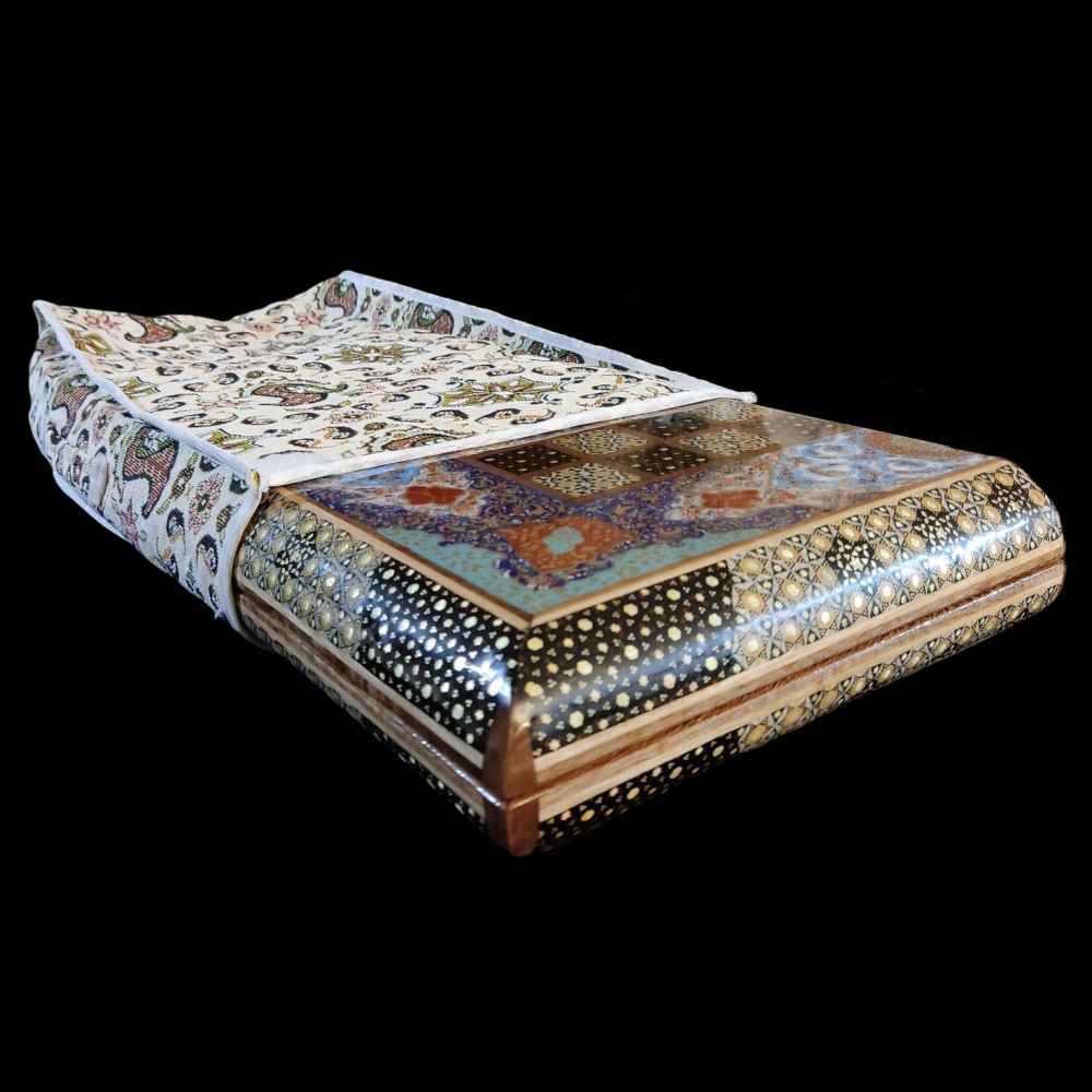 波斯镶嵌象棋棋盘 – Tazhib 型