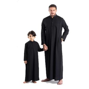 儿童黑色 Dishdasha Thawb（尺码 38–44）– 阿拉伯风格服装