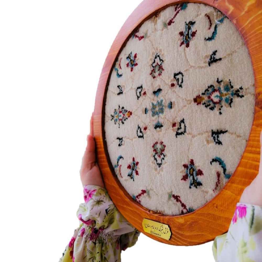 伊斯兰 Imam Reza 圣陵地毯框 – Taban 款