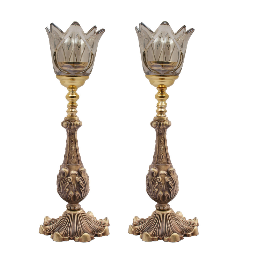 Main image of 波斯水晶郁金香形烛台（2 件）