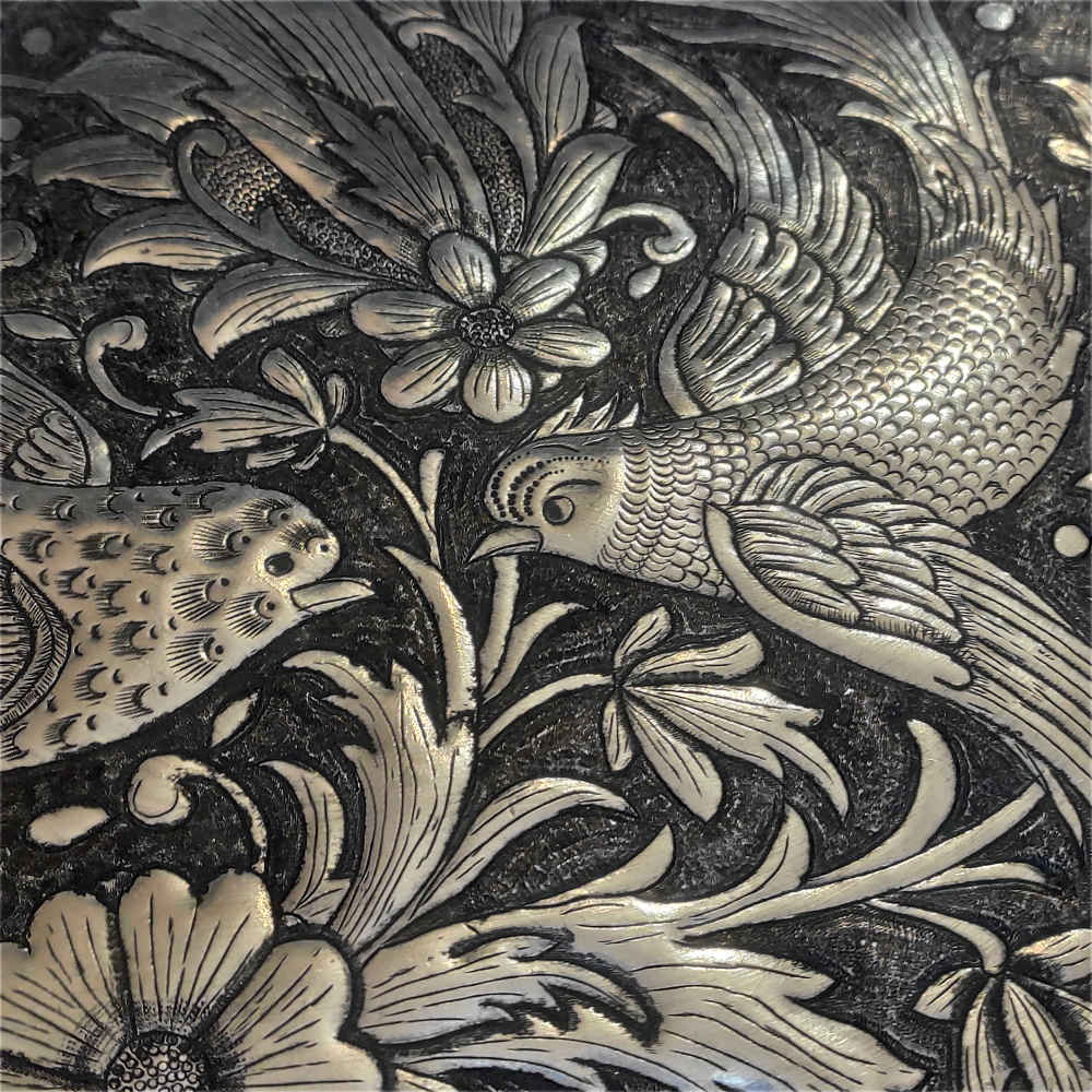 装饰性铜托盘 – 波斯浮雕工艺 “飞翔”