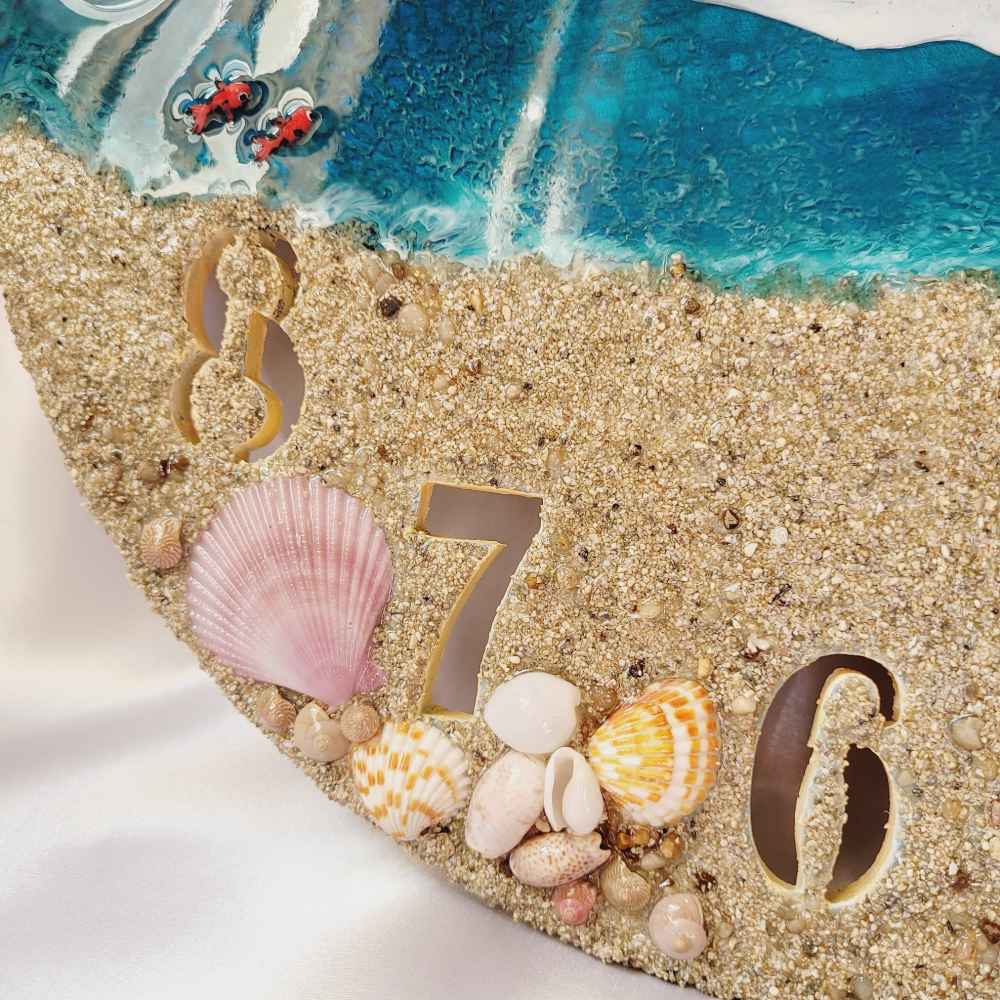 手工树脂壁挂时钟 – 抽象风格 Darya