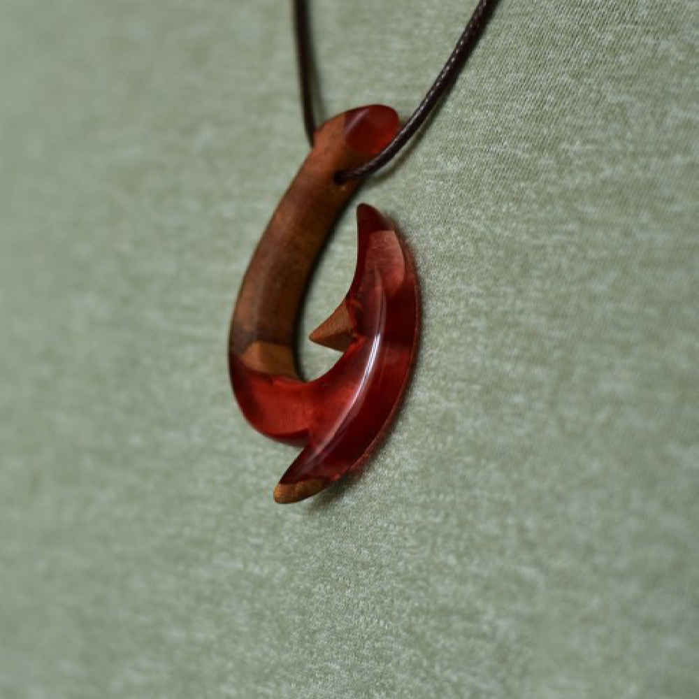 雕刻木吊坠配树脂 手工艺术 Gholab