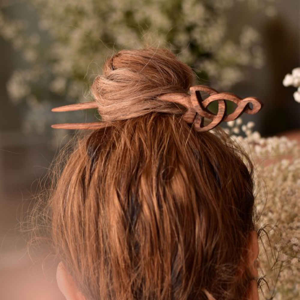 Main image of 手工木制发叉 – 凯尔特设计，大号