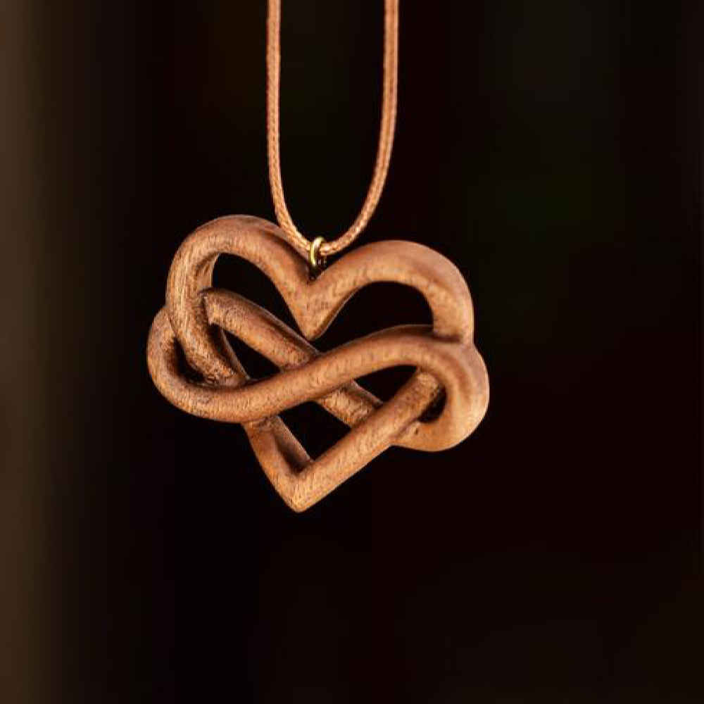 木质项链 手工艺术风格 爱心