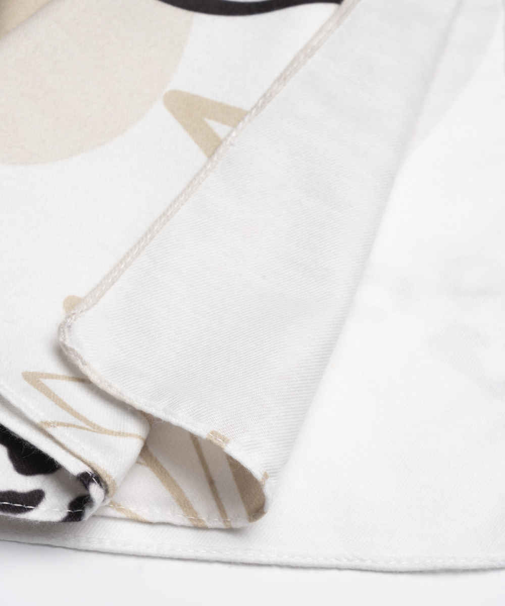 女性印花披肩 – 艺术轻盈款 Diana