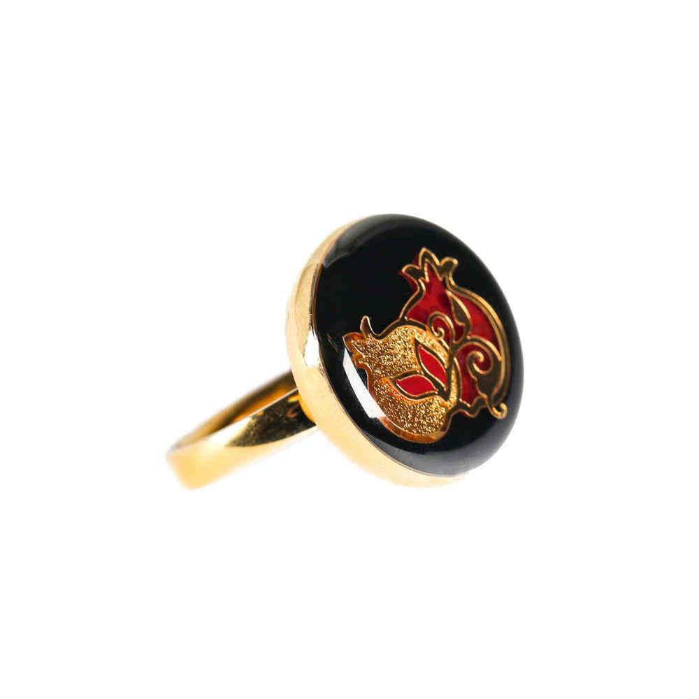 Main image of 钢质印章戒指 – 玛瑙树脂覆盖，镀金石榴图案