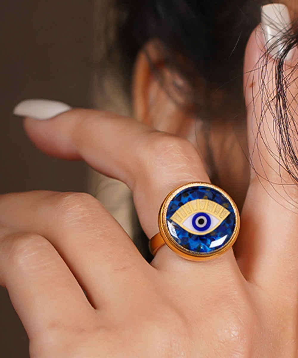 钢质印章戒指 – 青金石树脂覆盖，镀金 Cheshm 图案