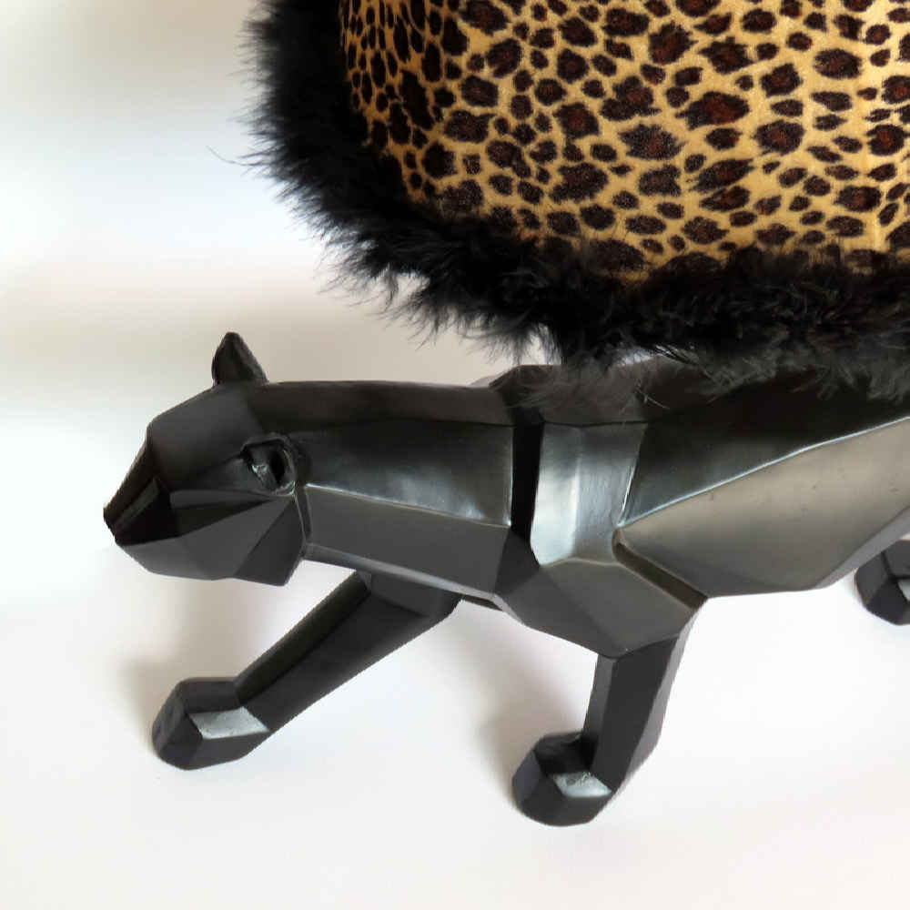 新奇台灯 – 手工制作 黑色陶瓷老虎款