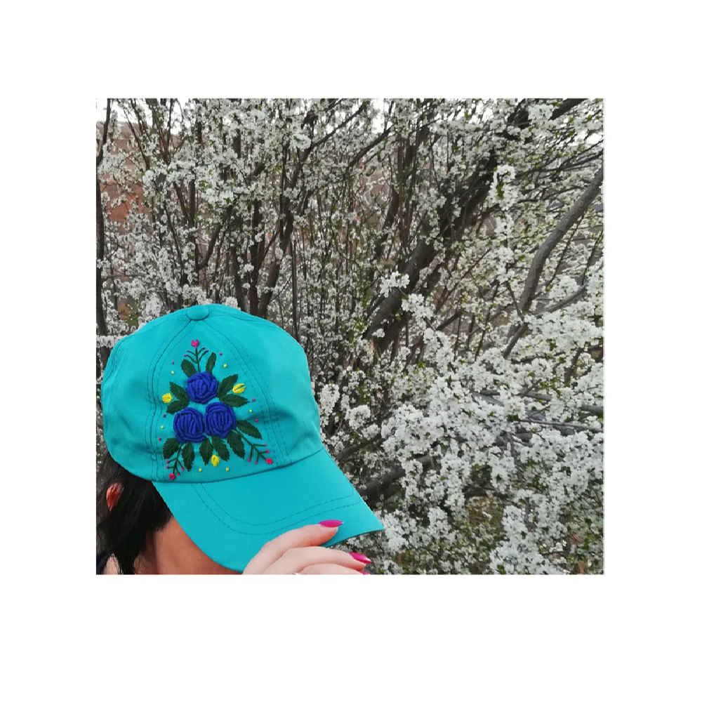 休闲款定制刺绣棒球帽 – Ronika 款