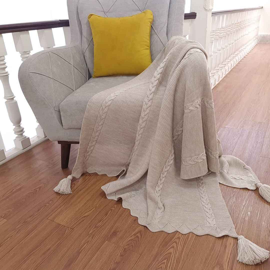 Main image of 柔软轻盈针织沙发及床毯 – Azin款