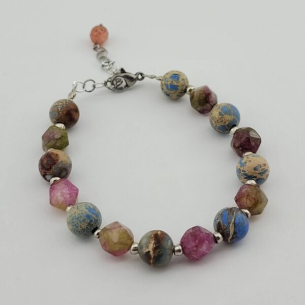 女士串珠手链 – 非洲绿松石与翡翠宝石