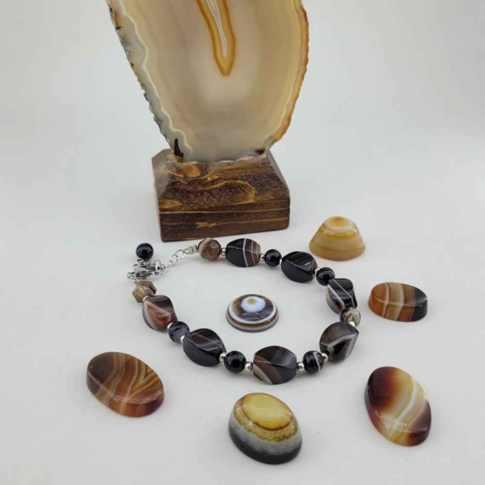 女士串珠手链 – Sulemani Hakik 宝石