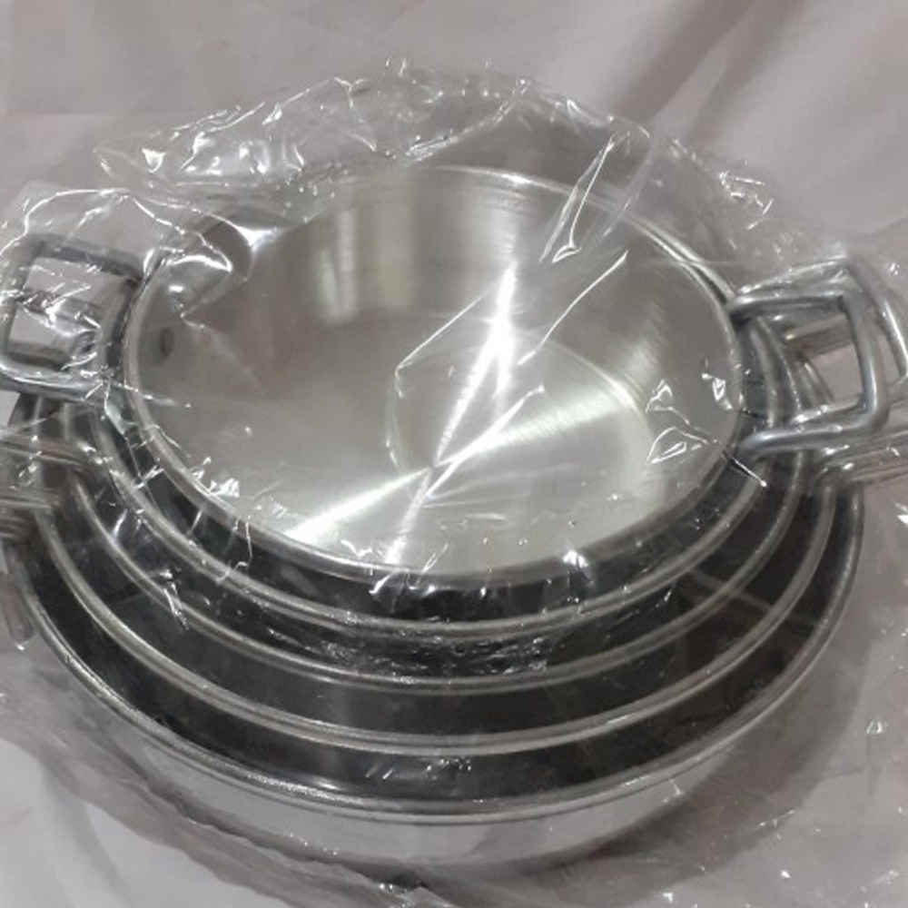 户外露营平底锅 – 轻便，篝火兼容，四件套