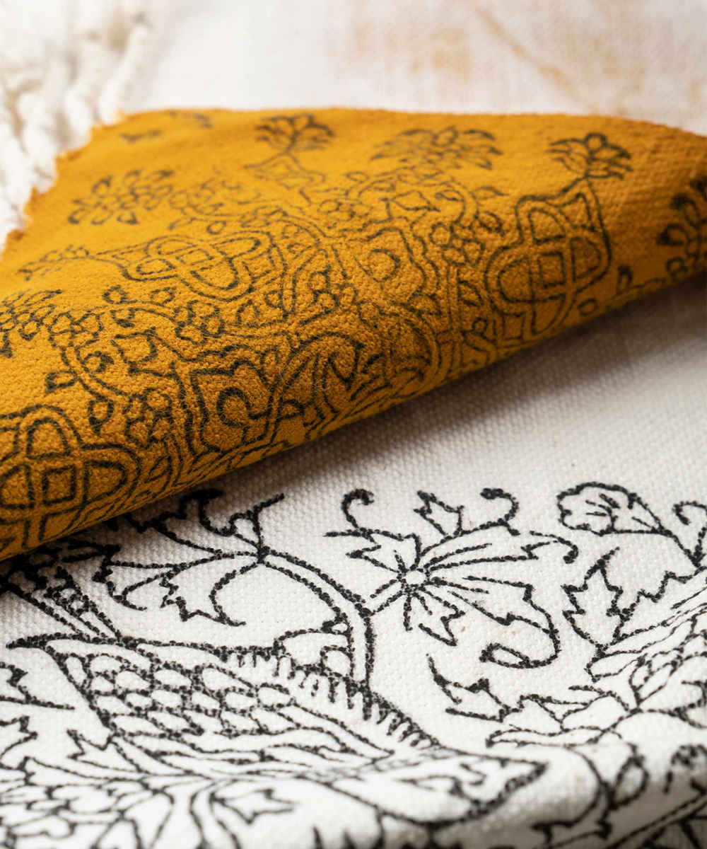 木刻印花亚麻桌布——Gol o Morgh 款