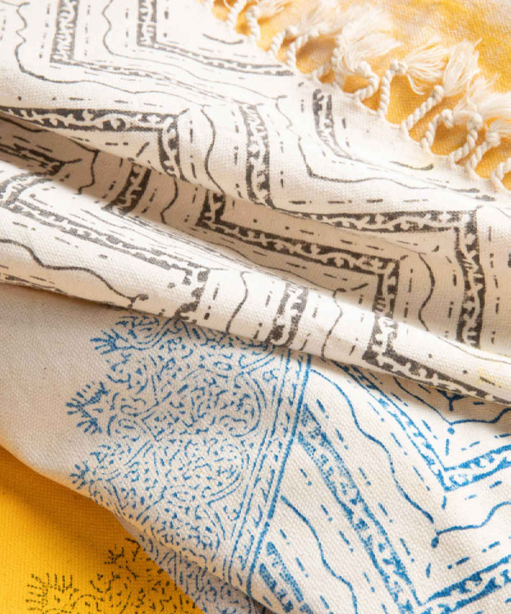 木刻印花亚麻桌布——Sarv Ghajar 款