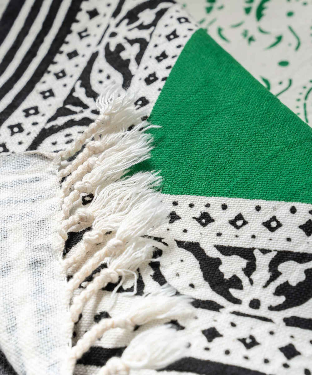 木刻印花亚麻桌布——Sarvin 款