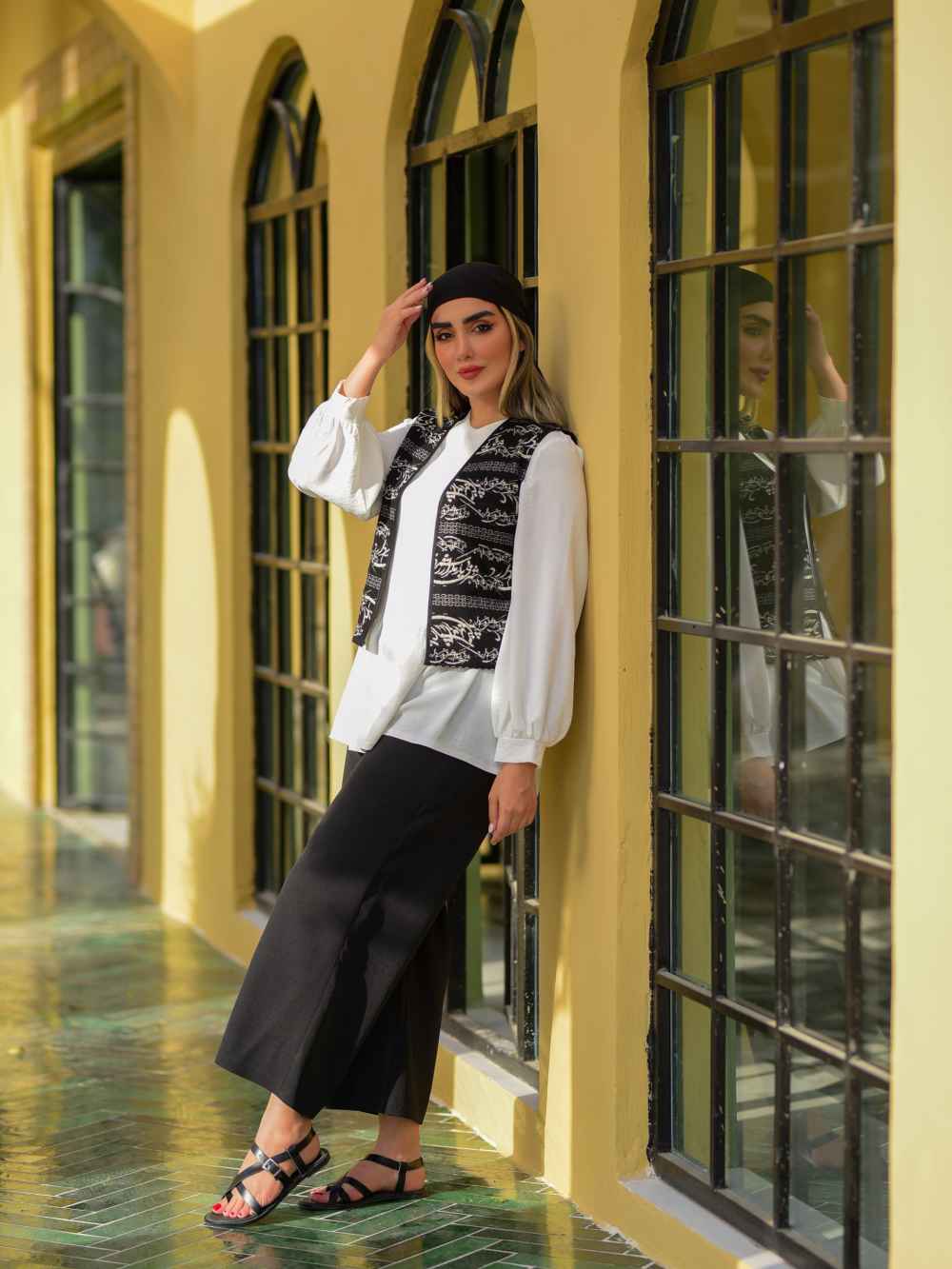 波斯女装黑白马甲款式 Ayda