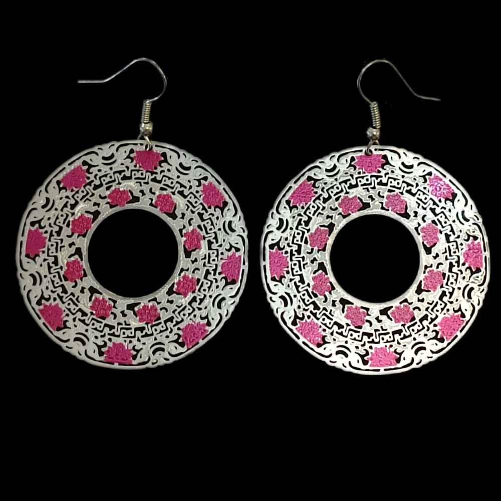 Main image of 金属垂坠耳环 – 传统风格 Mehr 款