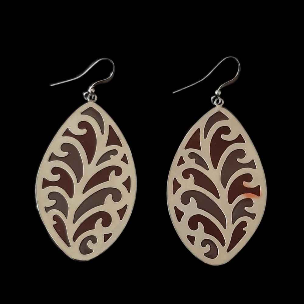 Main image of 金属垂坠耳环 – 传统风格 Nastaran 款