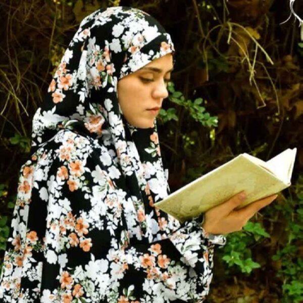 伊斯兰女士袖式祈祷长袍 – 花卉图案 Zara 款