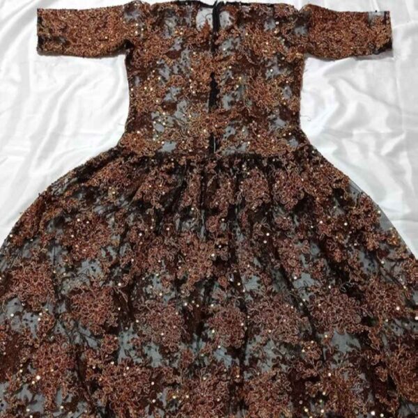 伊朗传统库尔德女装 模特 Minoo