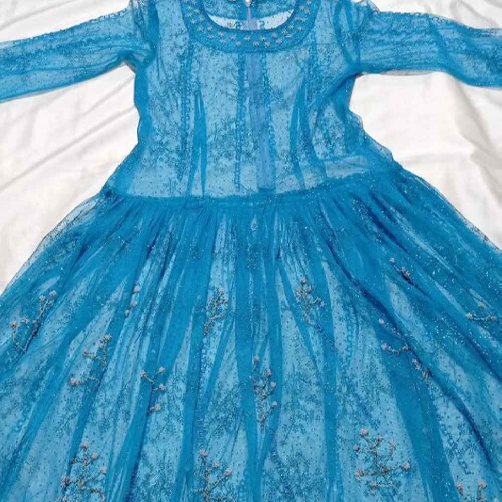 Main image of 伊朗传统库尔德女装 模特 Ocean