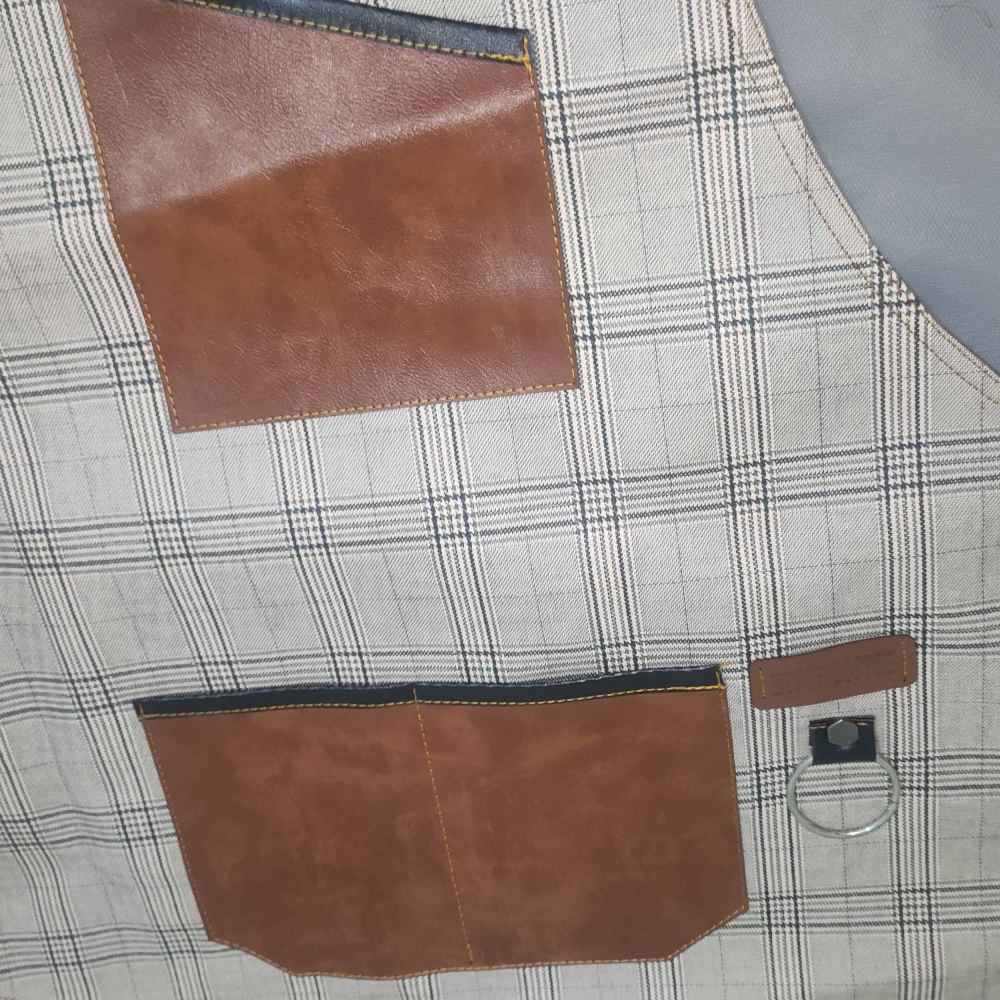 皮革与布料咖啡师围裙 – 经典设计多用途