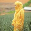 Thumbnail 3: 黄色伊斯兰方巾 & 半面纱套装