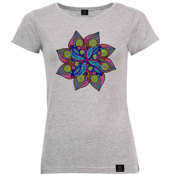 灰色短袖T恤 模特 Sahand – 低调波斯色调