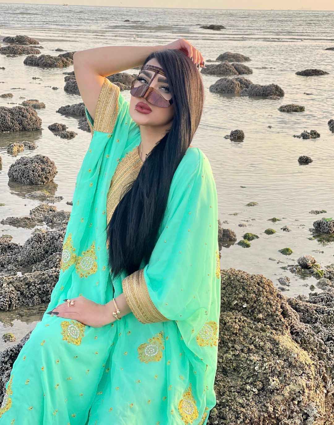 手工 Battoulah 面具 – 波斯湾布尔卡 Jonoob 款