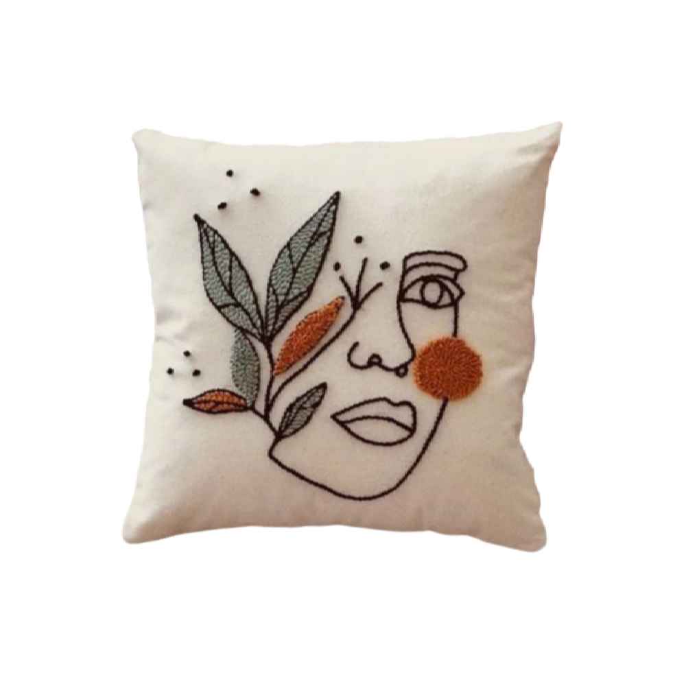 Main image of 打结绣靠垫套 – 脸部图案刺绣