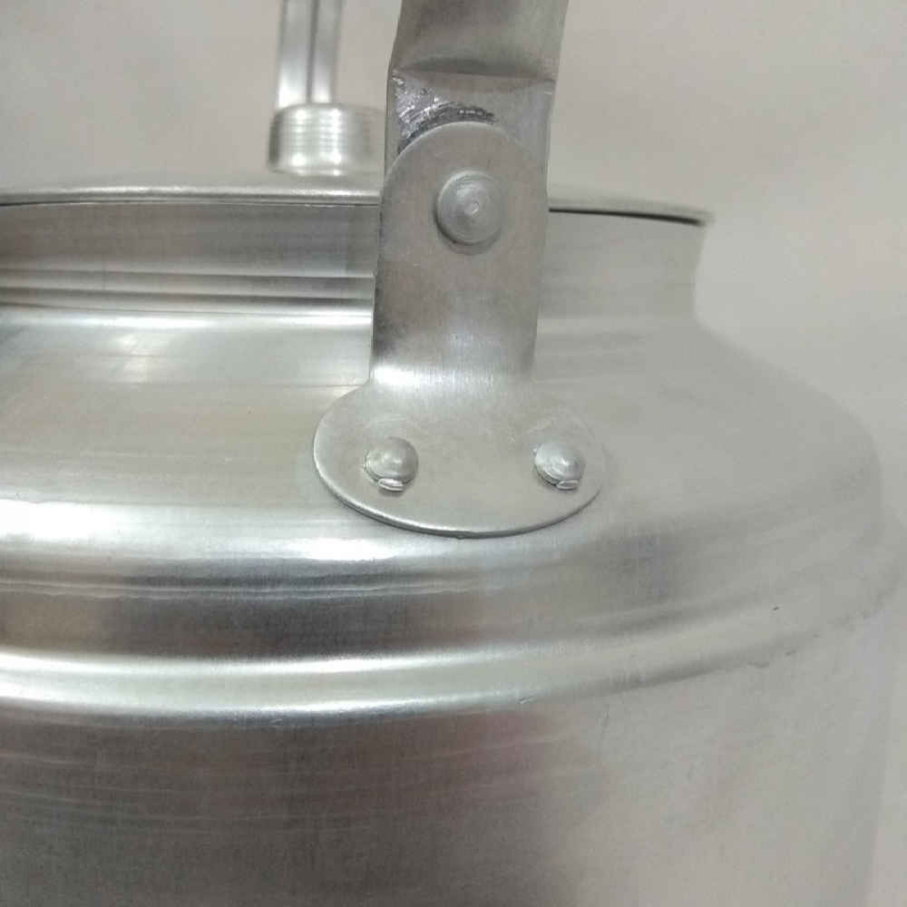 轻便户外露营水壶 Majlesi 型号 – 适用于篝火