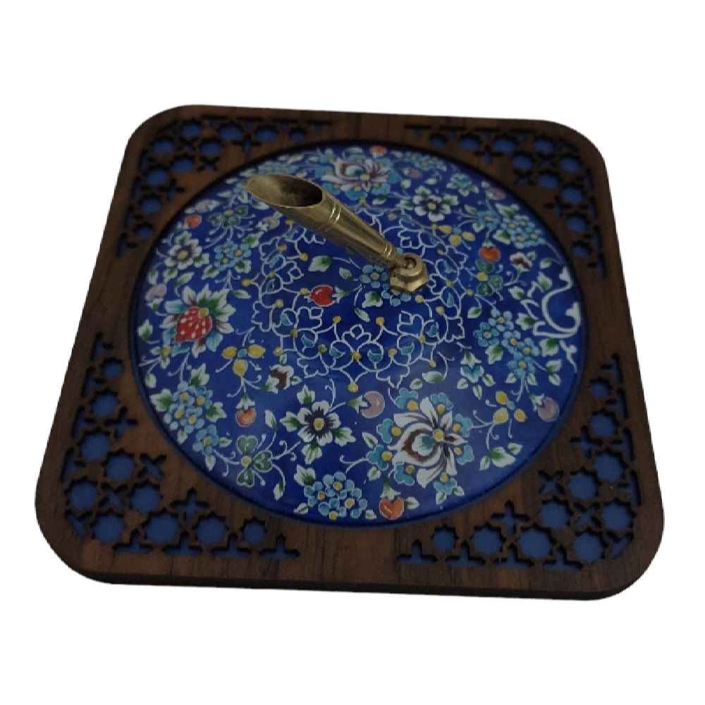 Main image of 盛开风格 – 波斯 Minakari 铜笔筒，花卉细节