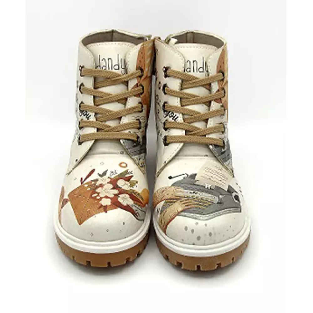 女性涂鸦印花短靴 – 合成皮革 & Roper 鞋跟