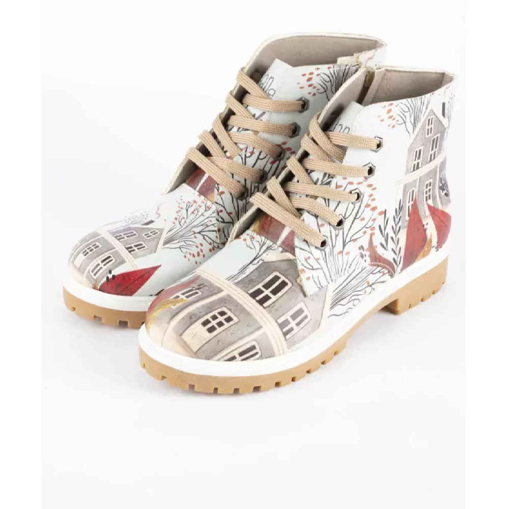 Main image of 女性涂鸦印花短靴 – 村舍图案