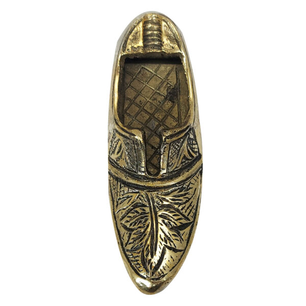 手工雕刻黄铜烟灰缸 – 精致鞋形艺术设计