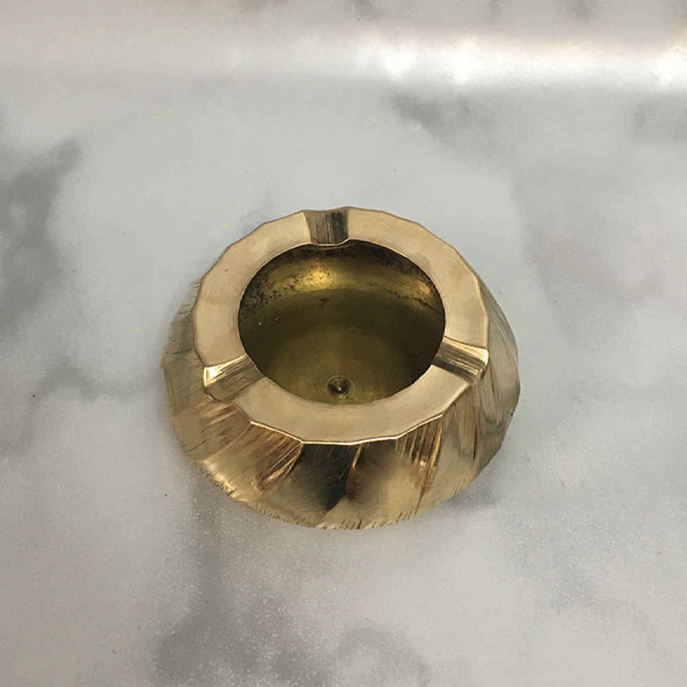 手工黄铜烟灰缸 – 艺术圆形款