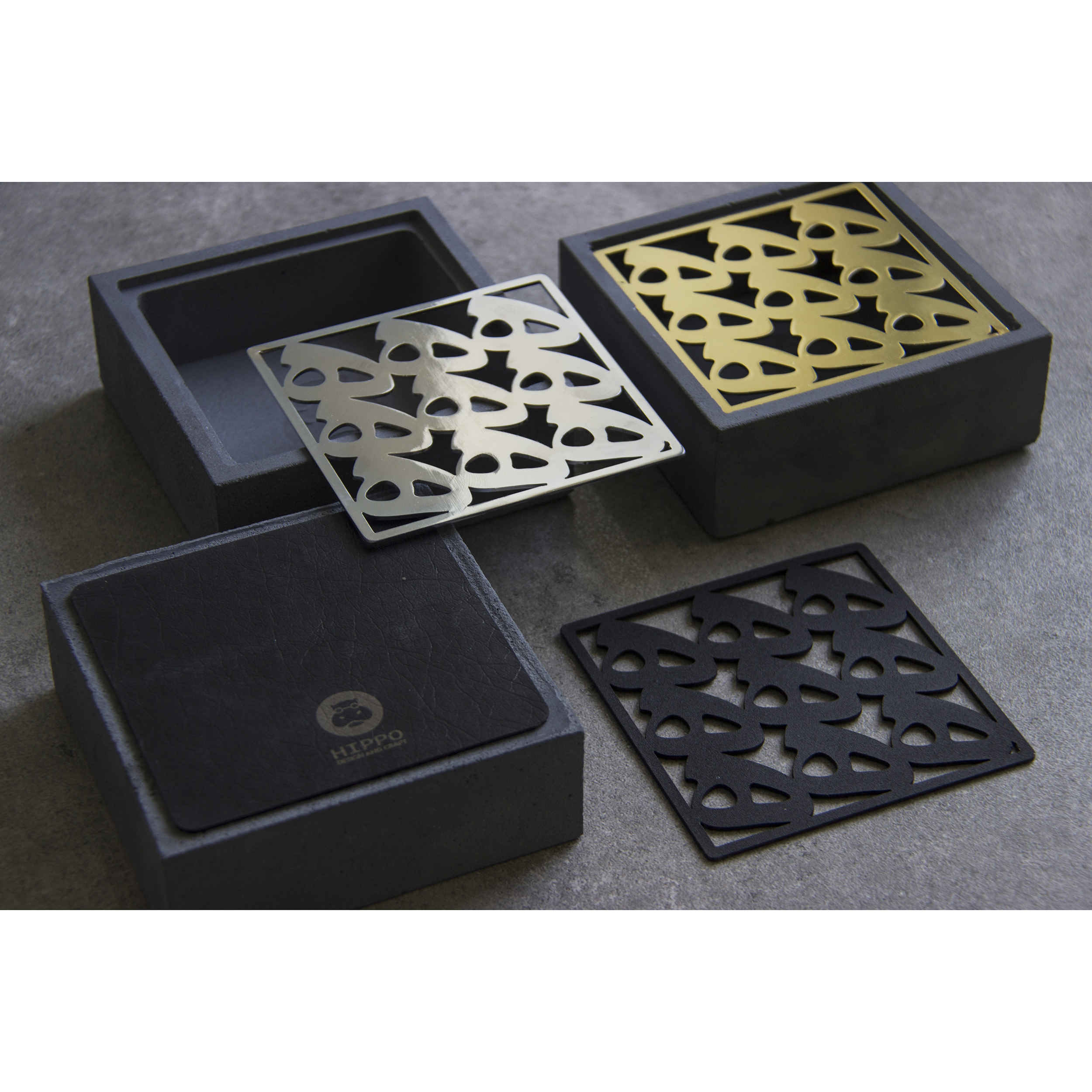 波斯水泥烟灰缸 – 现代方形 H 字母设计