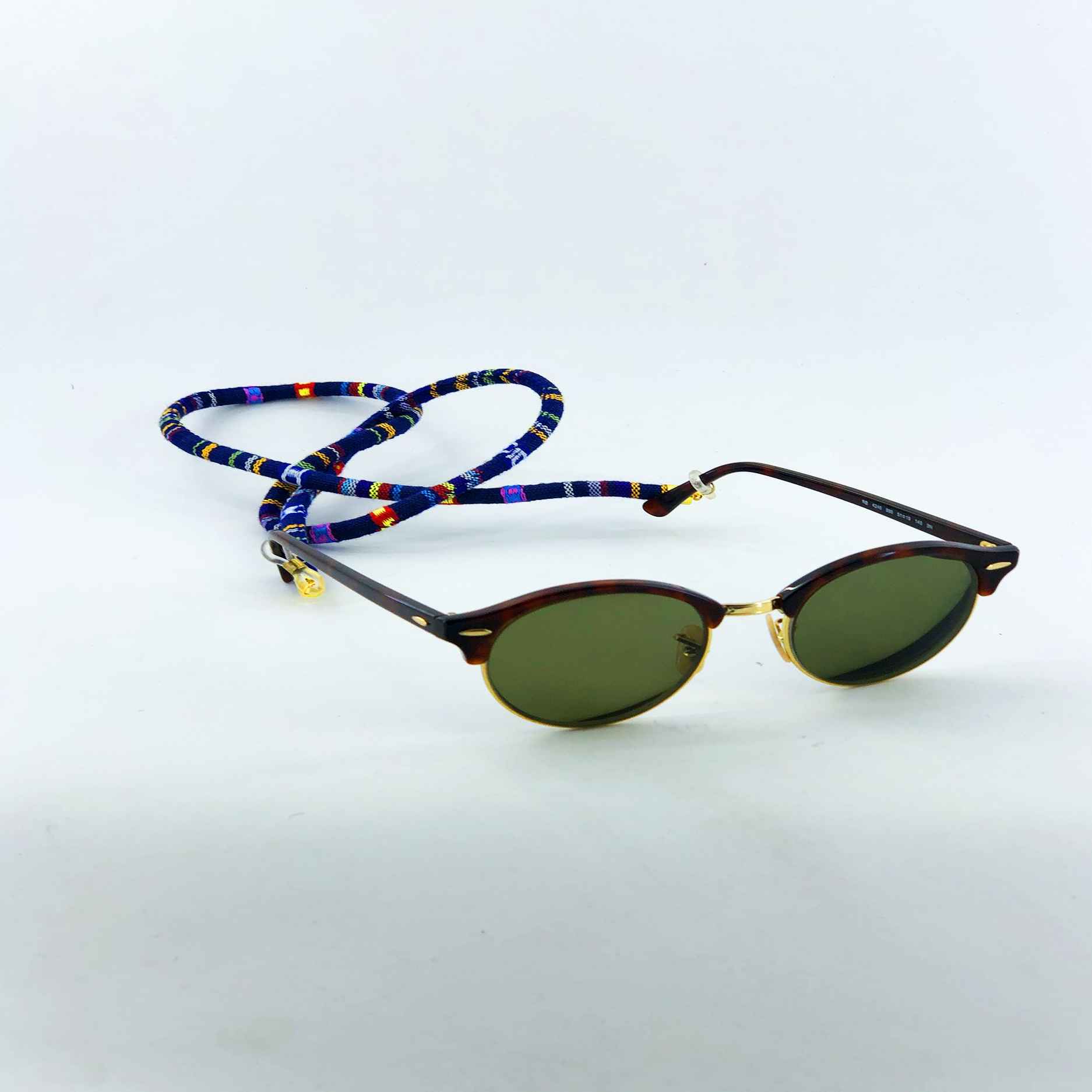 眼镜挂绳 – 耐用织物款，适合活跃生活方式