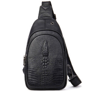 皮革斜挎肩包，涤棉内衬