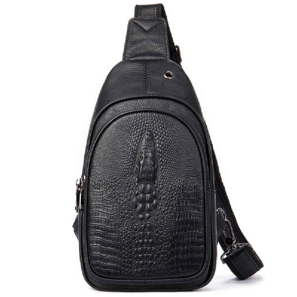 皮革斜挎肩包，涤棉内衬