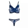 Thumbnail 2: 性感内衣套装：蕾丝胸罩与丁字裤，花卉拼接设计