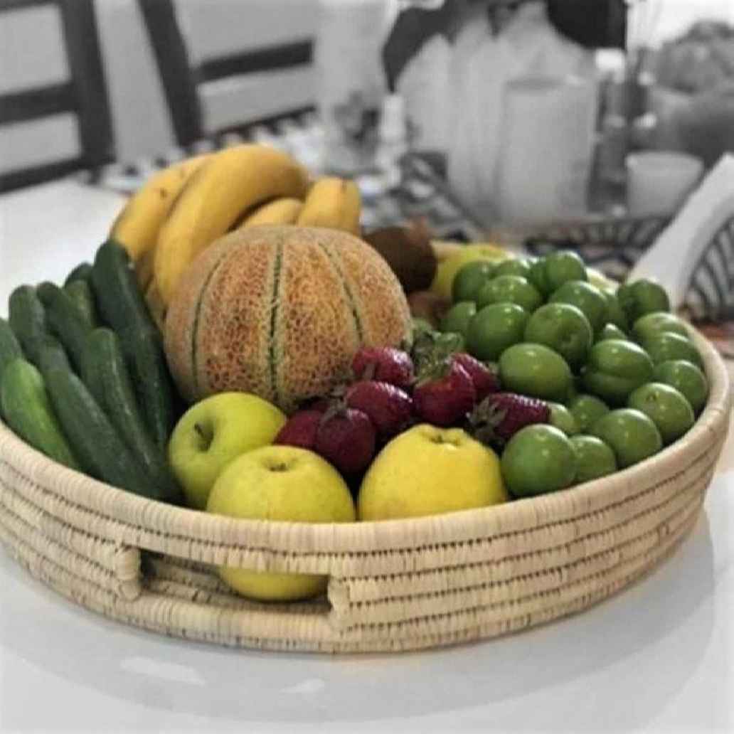 内置手柄波斯手工编织棕榈叶收纳篮