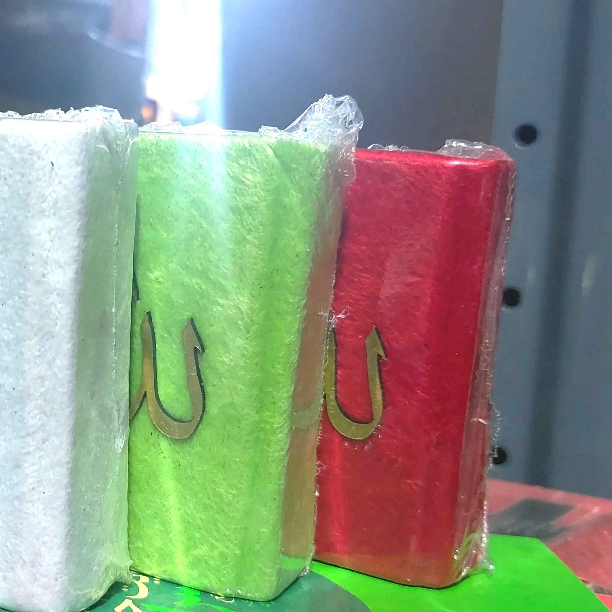 彩虹古兰经 皮质封面 Uthman Taha 字体 – 精美多彩版