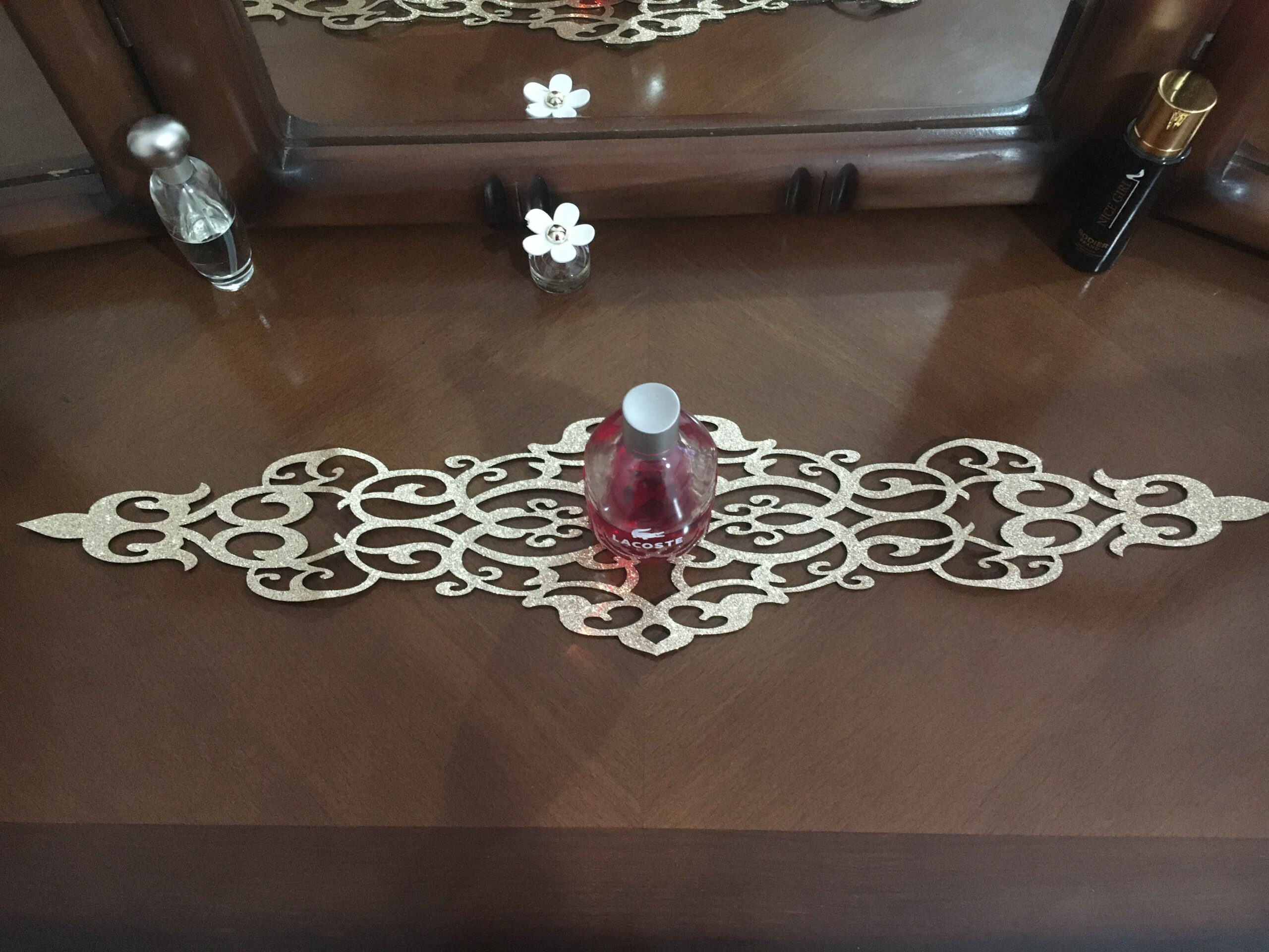 餐桌旗 仿皮革 精致闪光设计