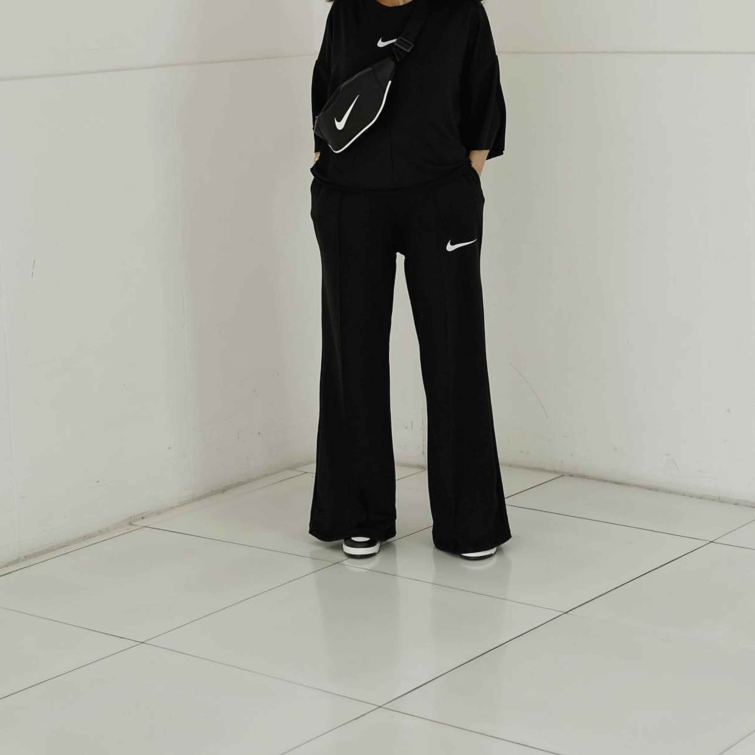 Nike 帆布腰包,2 个口袋 – 日常轻松携带