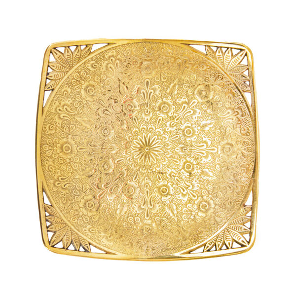 黄铜方形托盘，精美雕刻优雅